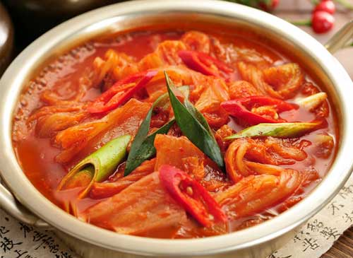 sayur kimchi khas korea jpg