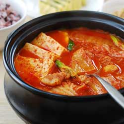 makanan khas korea kimchi ccigae jpg