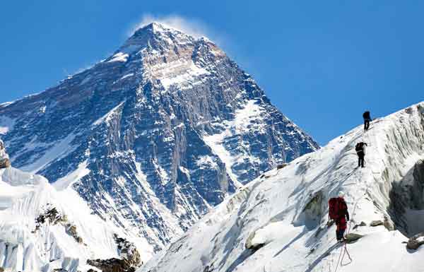 mount everest gunung tertinggi di dunia img